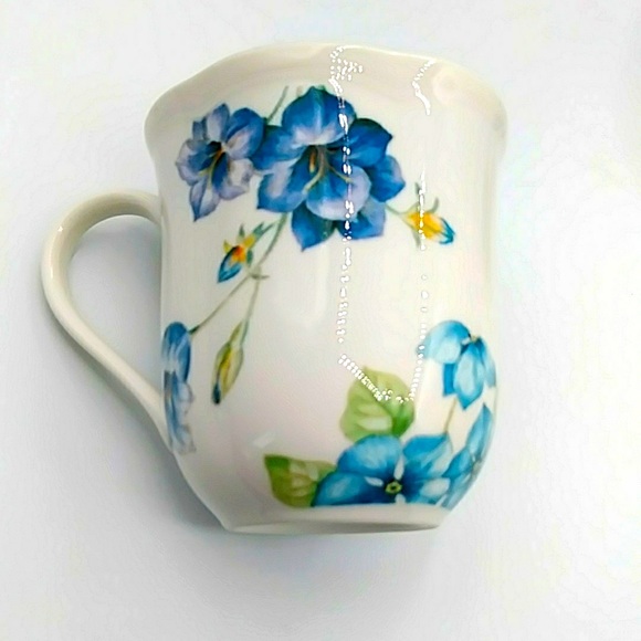 🪺HP! 4 Butterfly Meadow Mugs by Lenox. Blue Violet-like Flower - Picture 7 of 12